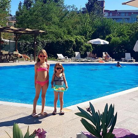 Family Apartments In Solmarin Sunny Beach Exterior foto